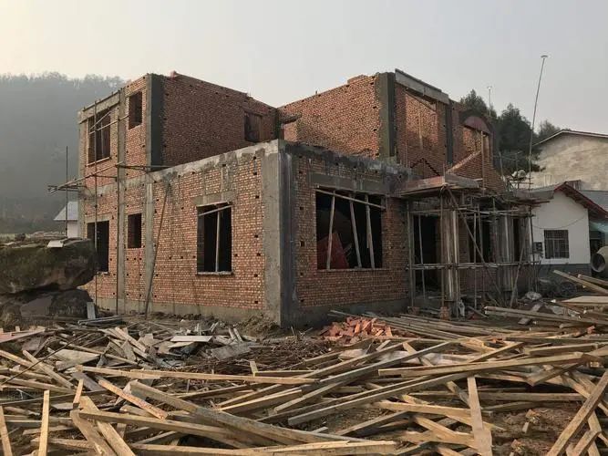 湖南省人民政府辦公廳關(guān)于進一步加強農(nóng)村住房質(zhì)量安全監(jiān)管的通知 湖南省人民政府辦公廳關(guān)于進一步加強農(nóng)村住房質(zhì)量安全監(jiān)管的通知